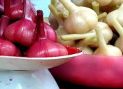Чеснок соленый орехами – рецепты заготовок, холодный способ, видео