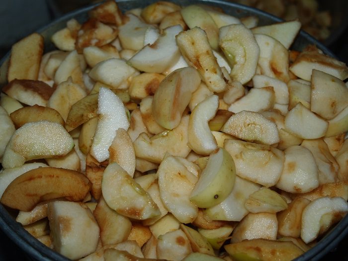Густое варенье из яблок в духовке