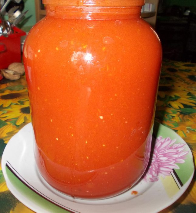 Пикантный томатный соус на зиму