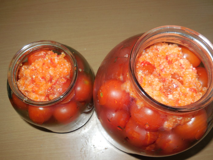 Остро-сладкие маринованные помидоры без стерилизации