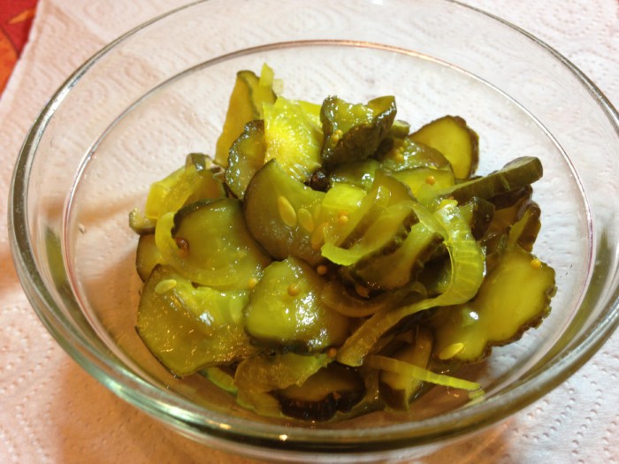 Огурцы с куркумой - вкусный салат из огурцов на зиму